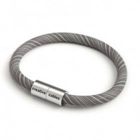 Bracelet avec fermoir magnétique argent mat et câble ERC37 (tissage en coton Gris et Blanc)